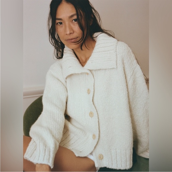 OZMA Sweaters - Ozma Cabin Cardi Huacaya Alpaca Natural